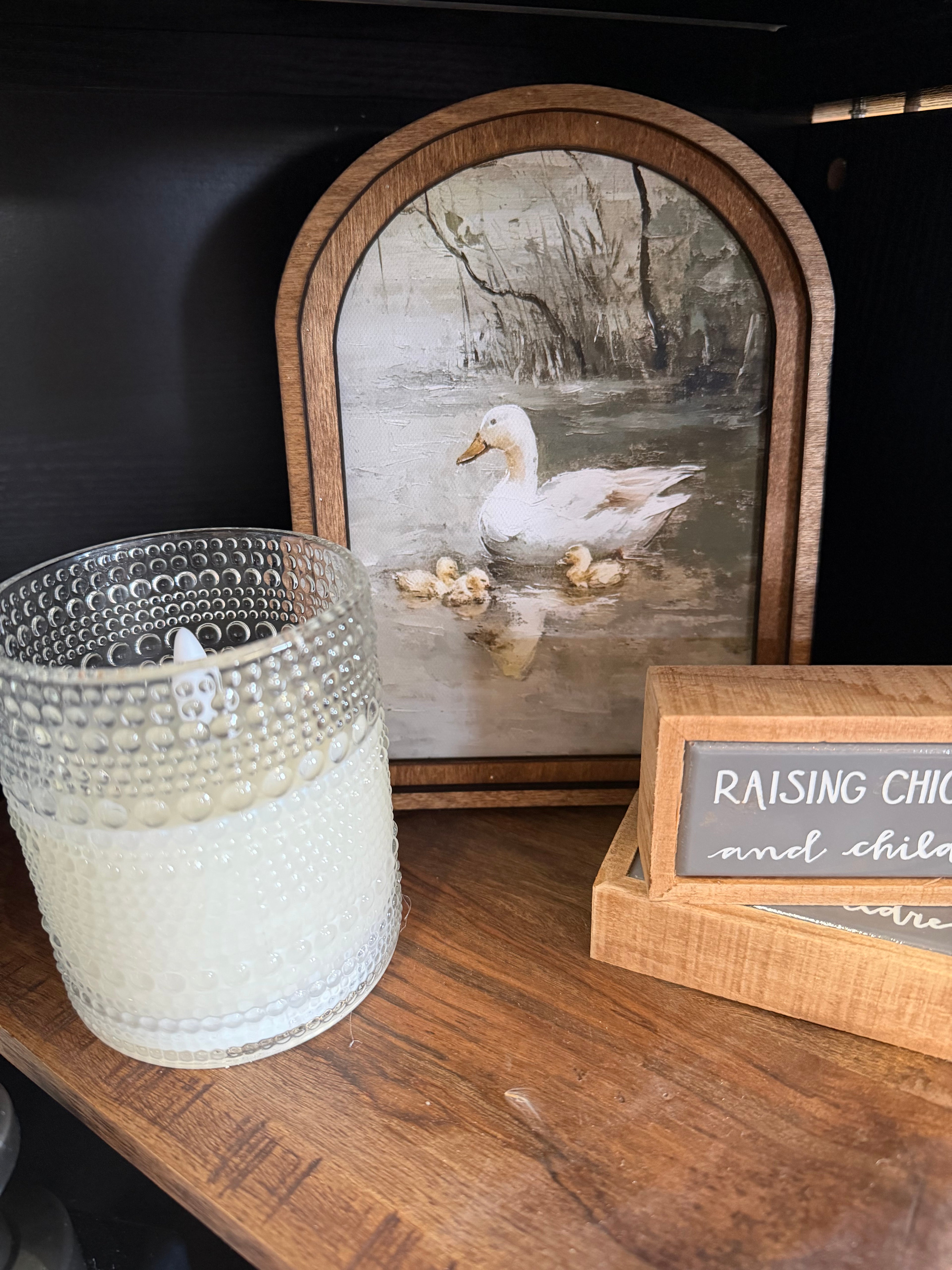 4" Glass Candle with 3D Dotted Flame